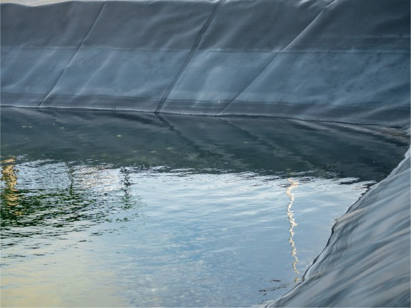 Introduction to Geomembranes and Recycled HDPE