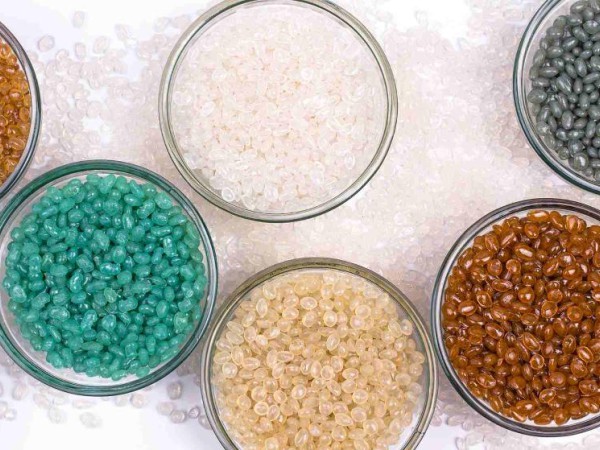 Applications of Polystyrene in Construction, Food Service, and Packaging Industries