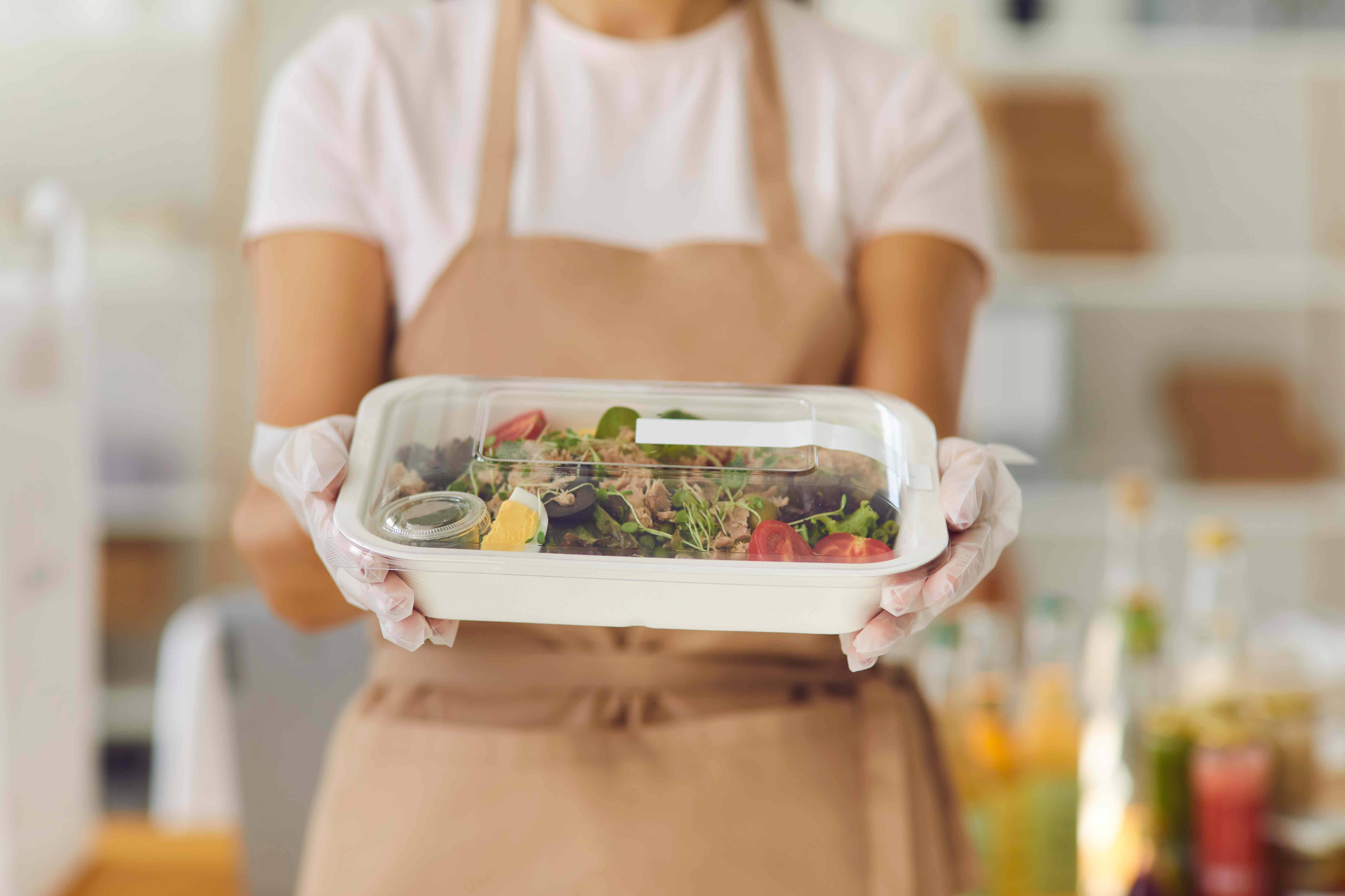 Alt： PET food-grade packaging box combines safety and eco-friendliness, ensuring your products stay fresh while reducing environmental impact.