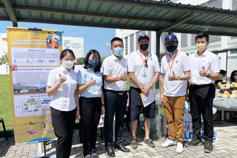 英科团队与GEMS国际学校校长及老师交流现场